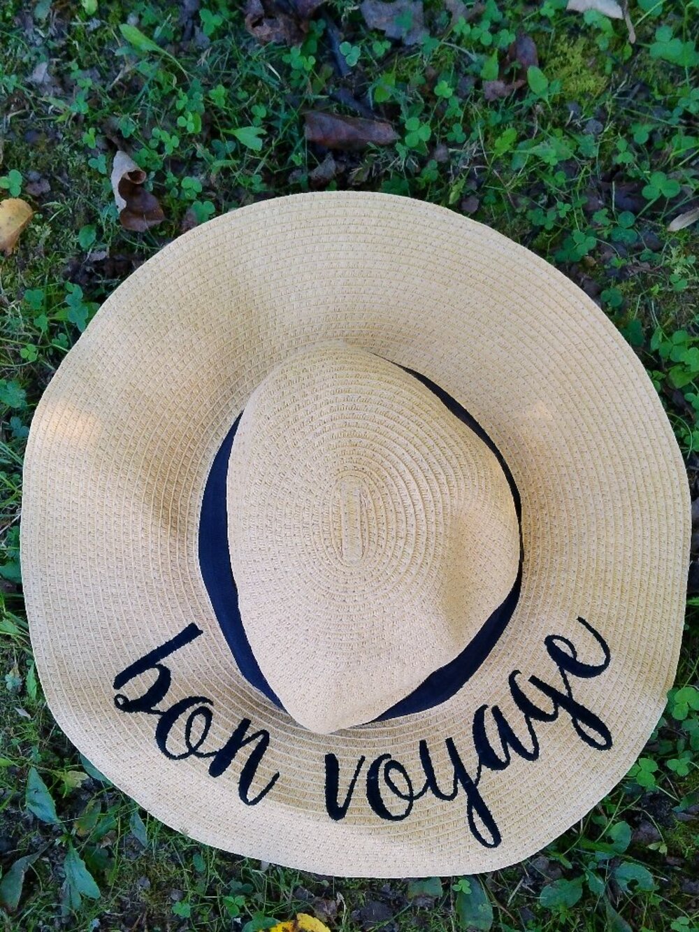 BON VONAGE STRAW HAT GREAT CONDITION ADJUSTABLE